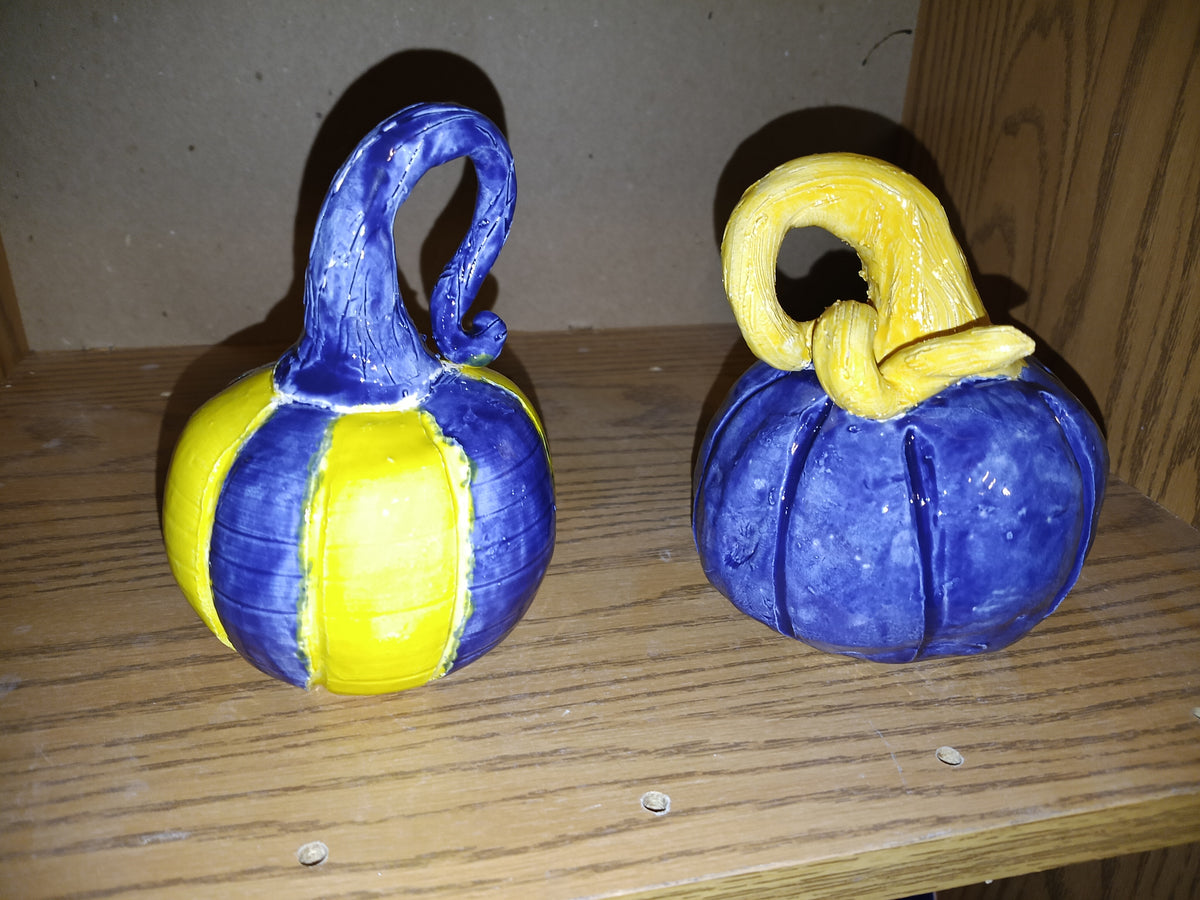Pumpkin Pinch Pot Workshop