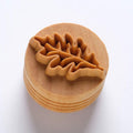 Scl-127 Large Round Stamp – Oak Leaf Outline