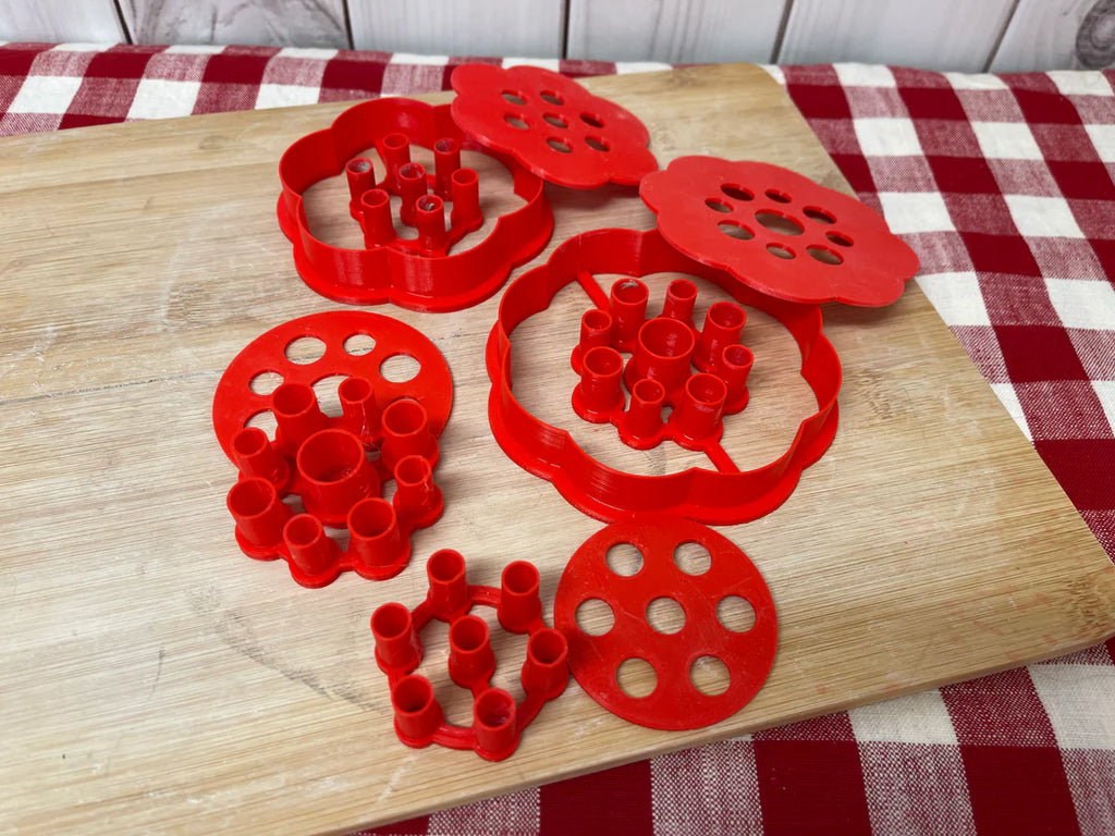 Flower Frog Clay Cutter w/ Press - (6 scallop, 3.5" diameter, 8 scallop, 4")