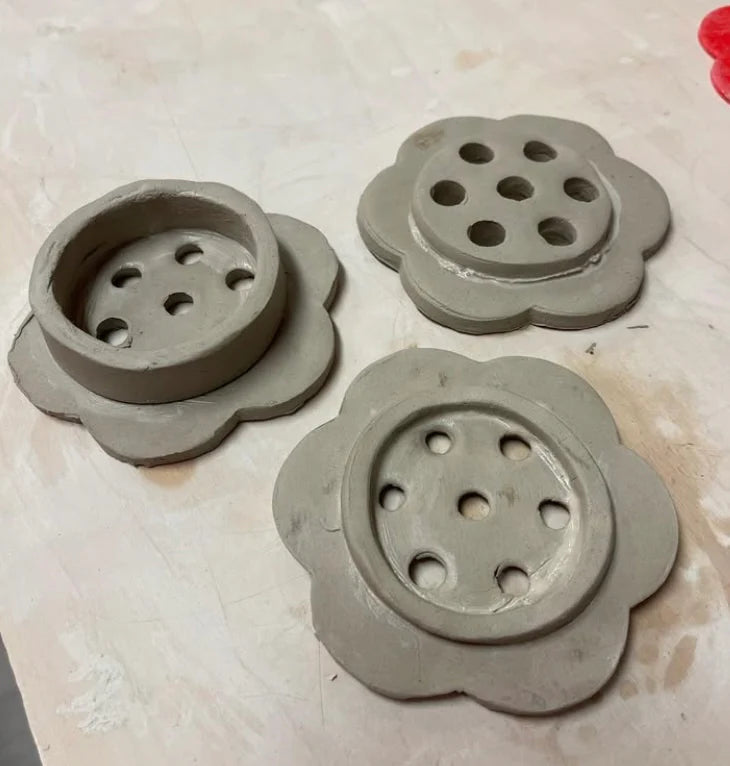 Flower Frog Clay Cutter w/ Press - (6 scallop, 3.5" diameter, 8 scallop, 4")