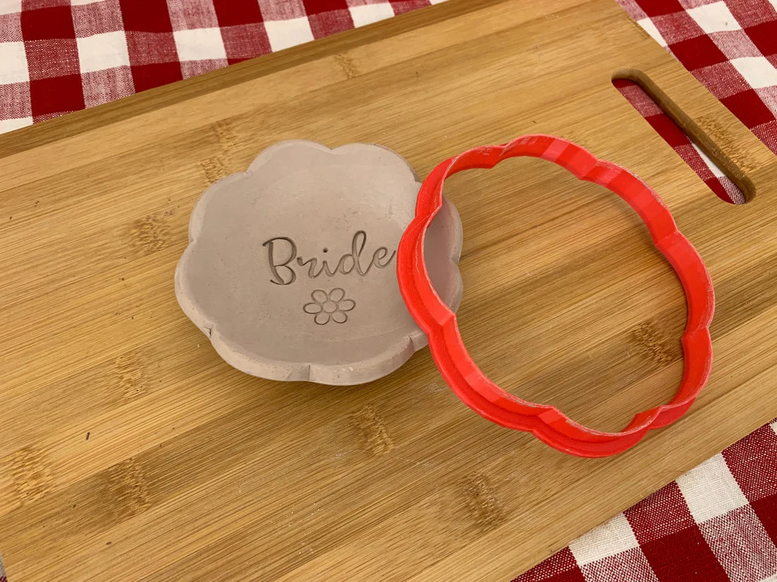 Scalloped Circle, Clay Cutter, 8 petal design (multiple sizes)